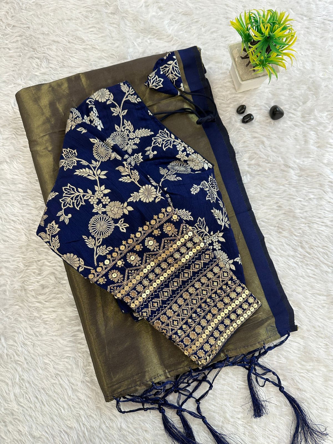 Soft Tissue Silk Dhanshree VT1046