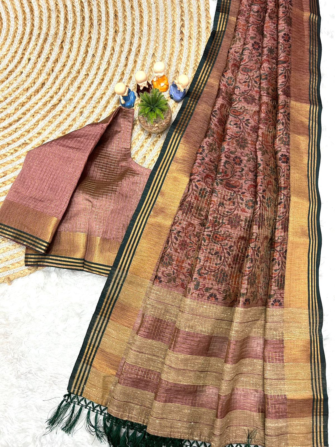 VT1101Ex Primium Orgenza Zari Checks With Digital Print Kalamkari Prints And Heavy Tussles