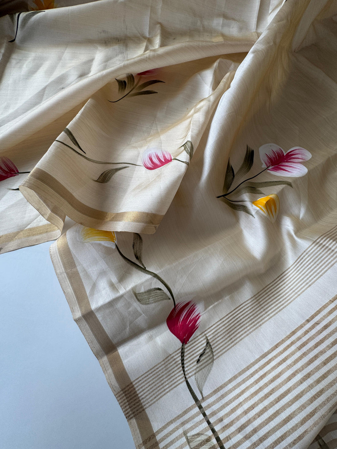 Primium Soft Tussar Saree With Hand Brush Print And heavy Tussle